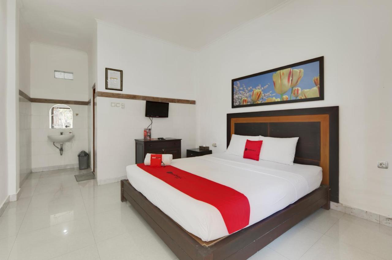 Reddoorz Near Stadion Kompyang Sujana Bali Denpasar  Exterior photo